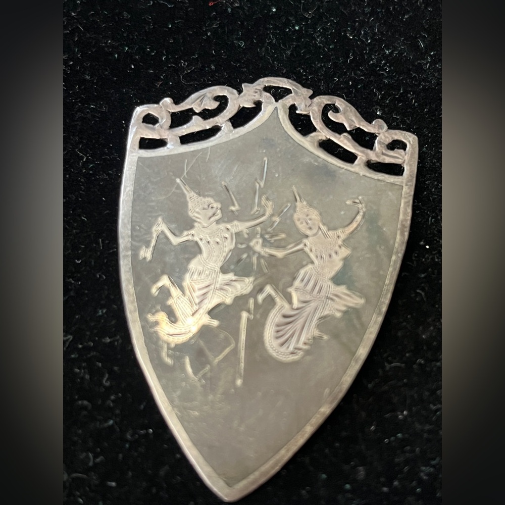 Vintage Siam Niello Sterling Silver Decorative Shield Pendant pin